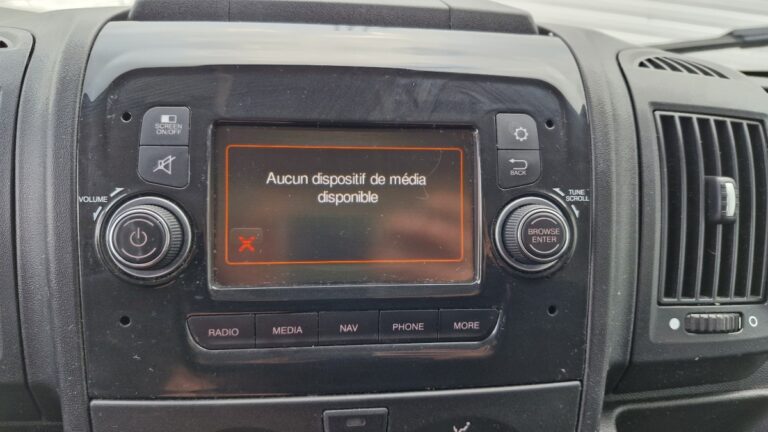 Peugeot Boxer BLUEHDI 140 ASPHALT - Image 12 (July 7, 2026)
