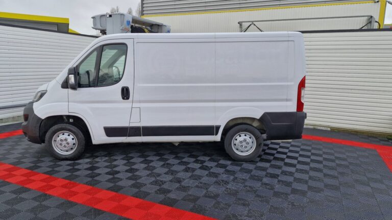 Peugeot Boxer BLUEHDI 140 ASPHALT - Image 03 (July 7, 2026)