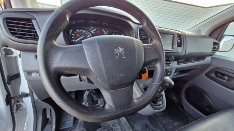 Peugeot Expert Standard BlueHDI 120 Premium - Image 19 (July 7, 2026)