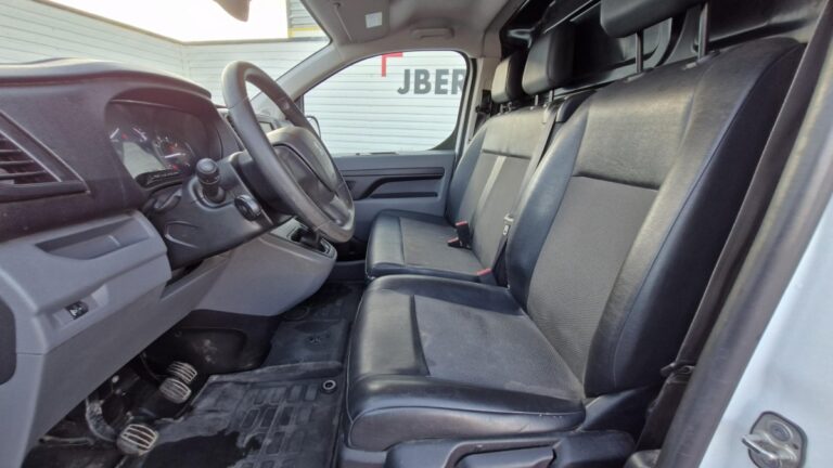 Peugeot Expert Standard BlueHDI 120 Premium - Image 07 (July 7, 2026)