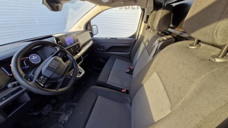 Fiat Scudo BLUEHDI 180 XL EAT8 - Image 09 (July 7, 2026)