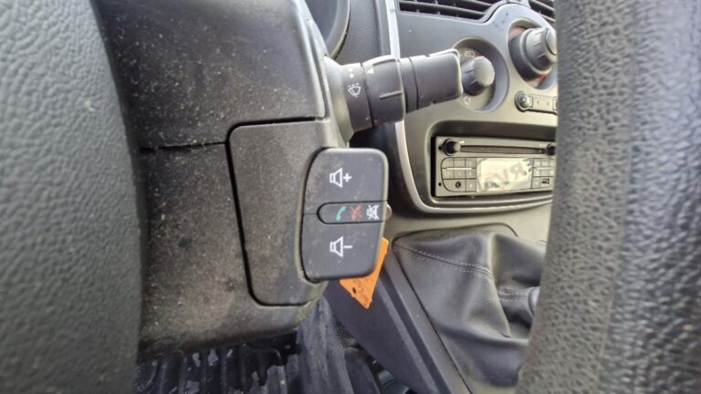 Renault Kangoo Express BLUE DCI 80 GRAND CONFORT - Image 17 (July 7, 2026)