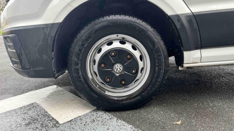 Volkswagen Crafter CHASSIS CABINE CSC PROPULSION (RJ) 35 L4 CGV CAPUCINE 2.0 TDI 177CH BUSINESS - Image 12 (July 7, 2026)
