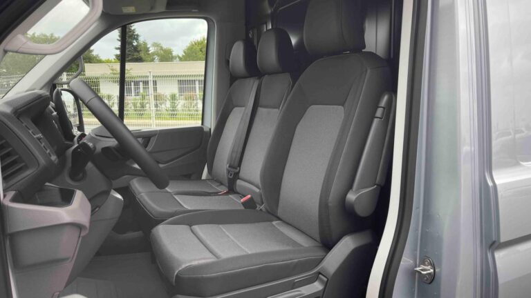 Volkswagen Crafter VAN 35 2.0 TDI 177 CH BVA8 BUSINESS - Image 15 (July 7, 2026)