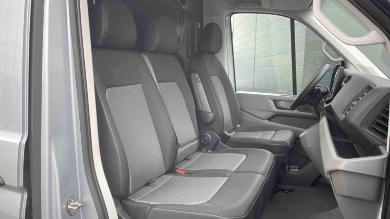 Volkswagen Crafter VAN 35 2.0 TDI 177 CH BVA8 BUSINESS - Image 16 (July 7, 2026)