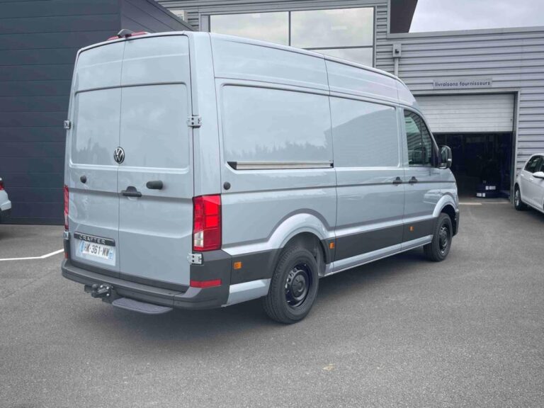 Volkswagen Crafter VAN 35 2.0 TDI 177 CH BVA8 BUSINESS - Image 05 (July 7, 2026)