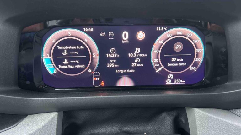 Volkswagen Crafter VAN 35 2.0 TDI 140 CH BUSINESS - Image 09 (July 7, 2026)