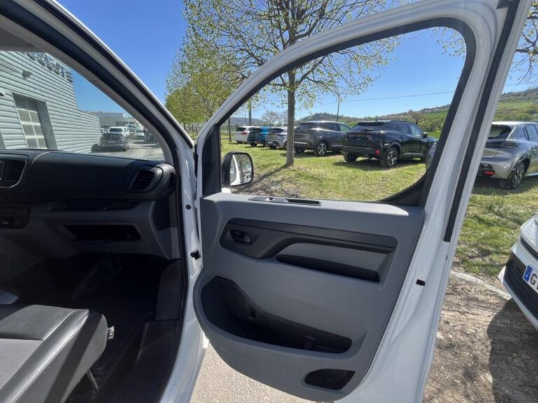 Peugeot Expert III 2.0 BHDI 145 AUTO S&S TAILLE M - Image 15 (July 7, 2026)
