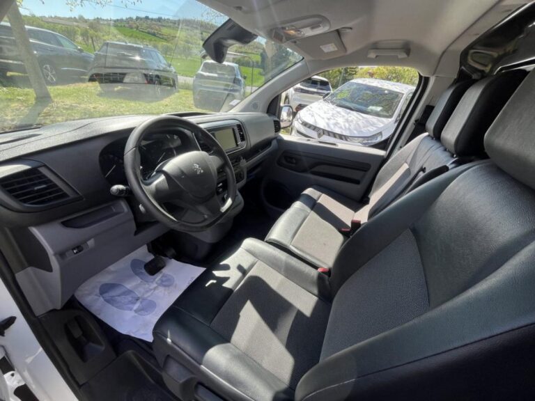 Peugeot Expert III 2.0 BHDI 145 AUTO S&S TAILLE M - Image 07 (July 7, 2026)
