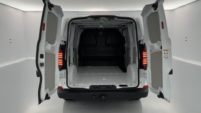 Volkswagen Transporter t7 van l1 2.0 tdi 150ch business bva8 - Image 09 (July 7, 2026)