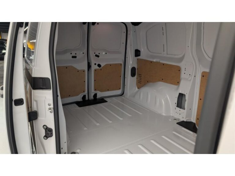 Peugeot Expert fourgon M BLUEHDI 120 S BVM6 - Image 10 (July 7, 2026)