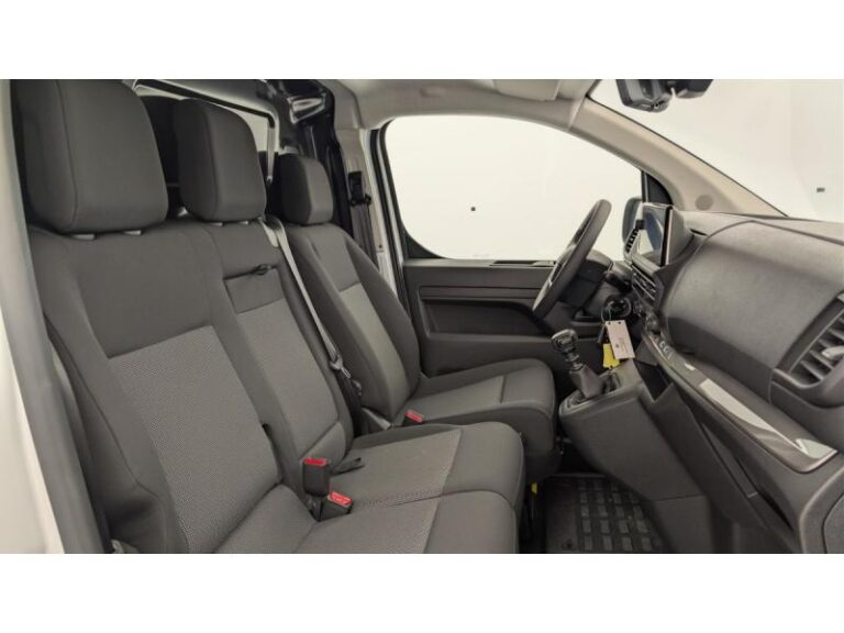 Peugeot Expert fourgon M BLUEHDI 120 S BVM6 - Image 09 (July 7, 2026)