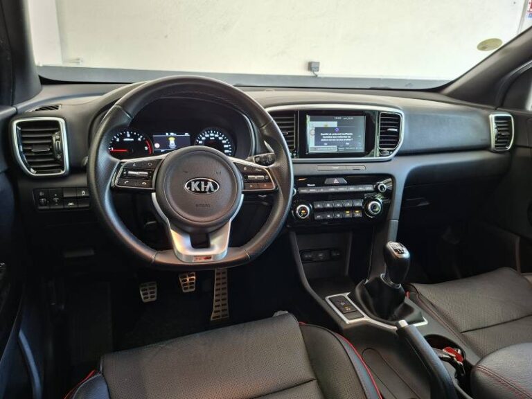 Kia Sportage 1.6 CRDi 115 ISG 4×2 BVM6 GT Line - Image 18 (July 7, 2026)
