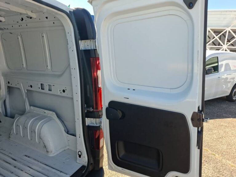 Renault Trafic FGN 3000 KG BLUE DCI 130 CONFORT - Image 18 (July 7, 2026)