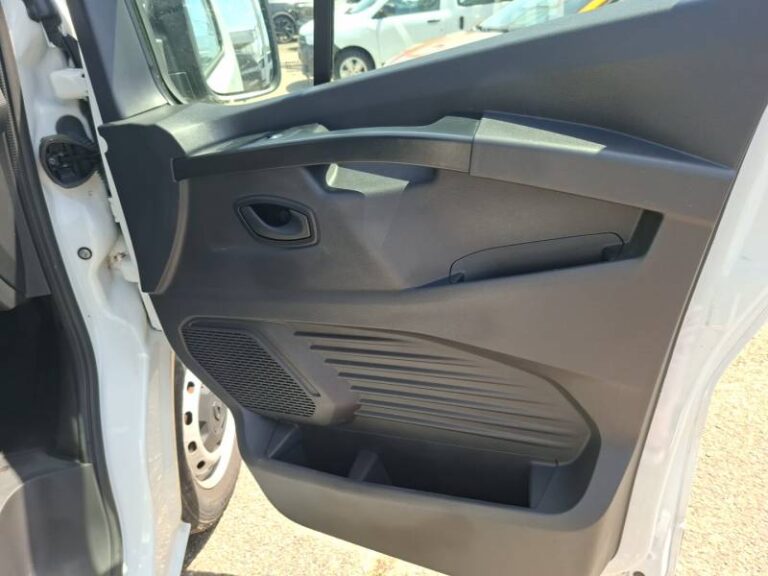 Renault Trafic FG BLUE DCI 130 3T GSR2 ADVANCE - Image 18 (July 7, 2026)