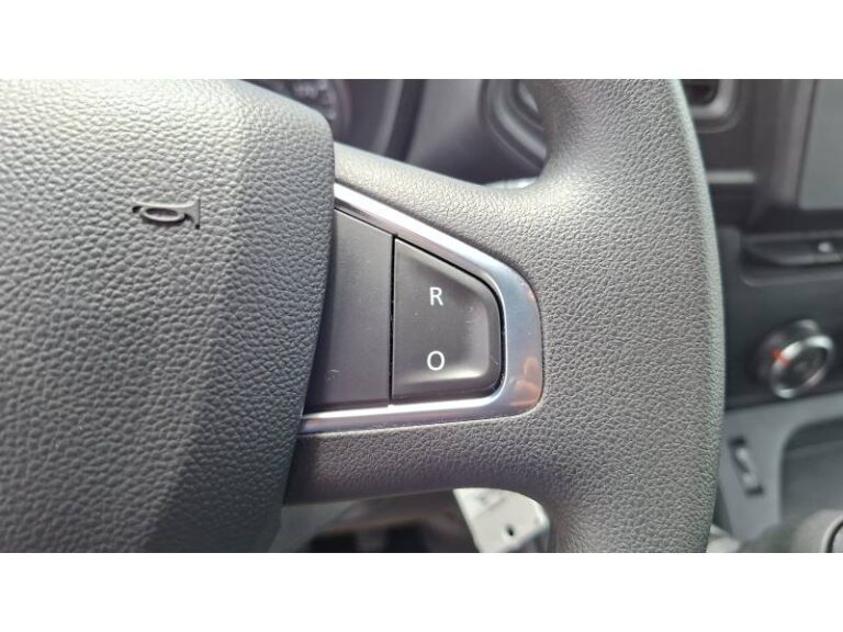 Renault Master FOURGON FGN TRAC F3500 BLUE DCI 135 CONFORT - Image 17 (July 7, 2026)