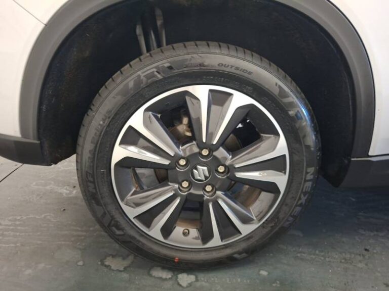 Suzuki Vitara 1.4 Boosterjet Allgrip Style - Image 11 (July 7, 2026)