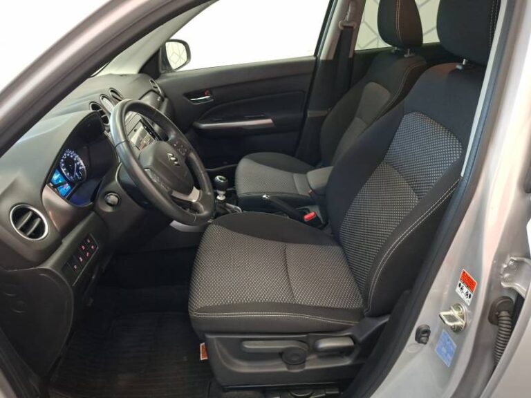 Suzuki Vitara 1.4 Boosterjet Allgrip Hybrid Privilège - Image 13 (July 7, 2026)