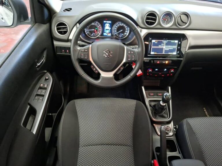 Suzuki Vitara 1.4 Boosterjet Allgrip Hybrid Privilège - Image 14 (July 7, 2026)