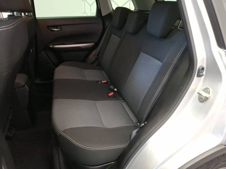 Suzuki Vitara 1.4 Boosterjet Allgrip Hybrid Privilège - Image 18 (July 7, 2026)