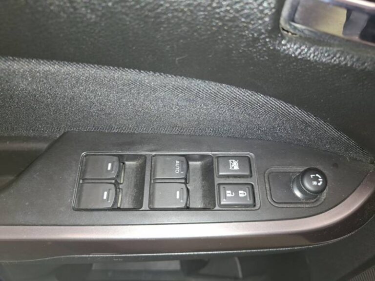 Suzuki Vitara 1.4 Boosterjet Allgrip Hybrid Privilège - Image 20 (July 7, 2026)