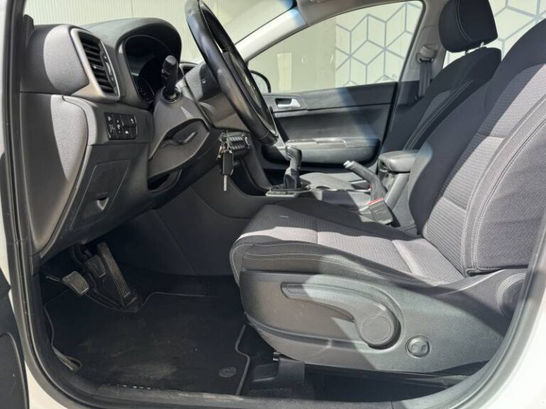 Kia Sportage 1.6 CRDi 115 ISG 4×2 BVM6 Active - Image 12 (July 7, 2026)