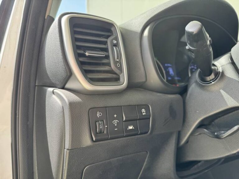 Kia Sportage 1.6 CRDi 115 ISG 4×2 BVM6 Active - Image 16 (July 7, 2026)
