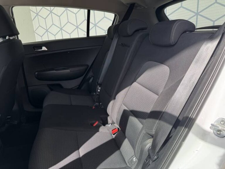 Kia Sportage 1.6 CRDi 115 ISG 4×2 BVM6 Active - Image 20 (July 7, 2026)