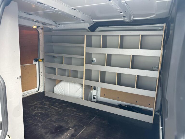 Ford Transit Custom FOURGON 320 2.0 ECOBLUE 130 BVA TREND BUSINESS - Image 10 (July 7, 2026)