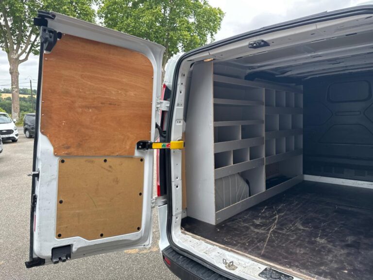 Ford Transit Custom FOURGON 320 2.0 ECOBLUE 130 BVA TREND BUSINESS - Image 08 (July 7, 2026)