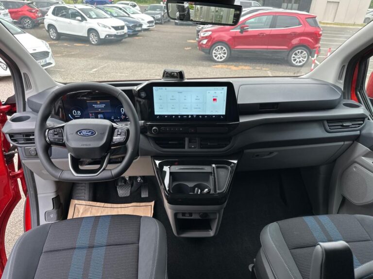 Ford Transit Custom CABINE APPROFONDIE CA 320 2.0 ECOBLUE 170 CH BVA8 SPORT - Image 16 (July 7, 2026)