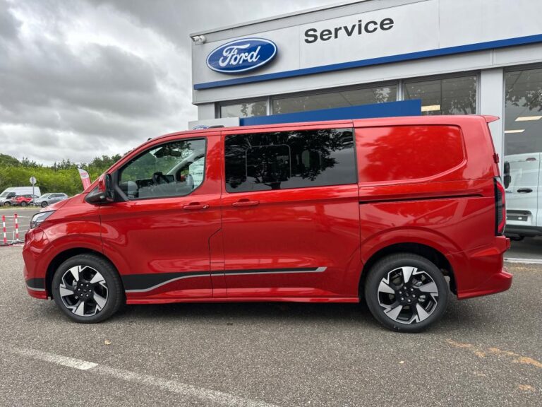 Ford Transit Custom CABINE APPROFONDIE CA 320 2.0 ECOBLUE 170 CH BVA8 SPORT - Image 06 (July 7, 2026)