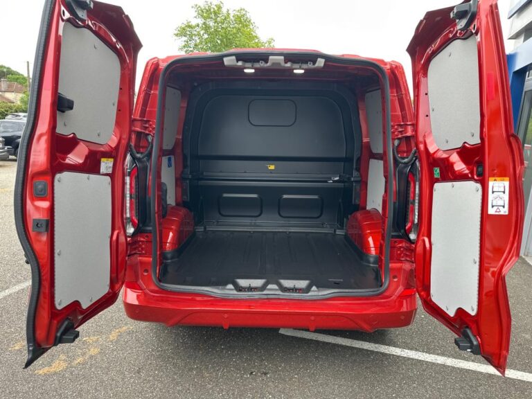 Ford Transit Custom CABINE APPROFONDIE CA 320 2.0 ECOBLUE 170 CH BVA8 SPORT - Image 07 (July 7, 2026)