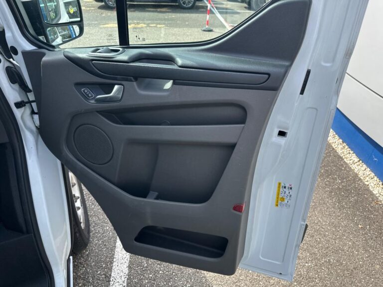 Ford Transit Custom FOURGON 280 2.0 ECOBLUE 105 TREND BUSINESS - Image 13 (July 7, 2026)