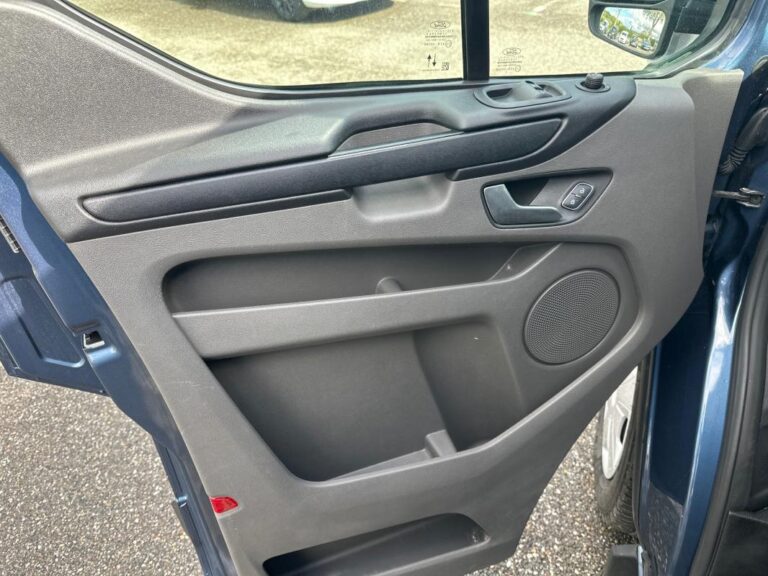 Ford Transit Custom FOURGON 280 2.0 ECOBLUE 130 BVA TREND BUSINESS - Image 16 (July 7, 2026)