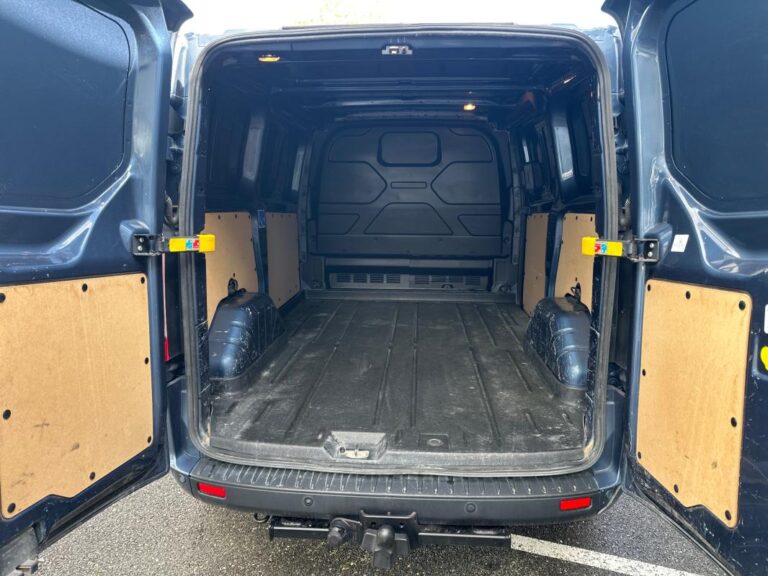 Ford Transit Custom FOURGON 280 2.0 ECOBLUE 130 BVA TREND BUSINESS - Image 07 (July 7, 2026)