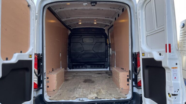 Ford Transit FOURGON 350 2.0 ECOBLUE – 130 S&S TRACTION TREND BUSI - Image 05 (July 7, 2026)