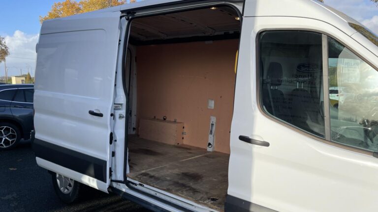 Ford Transit FOURGON 350 2.0 ECOBLUE – 130 S&S TRACTION TREND BUSI - Image 06 (July 7, 2026)