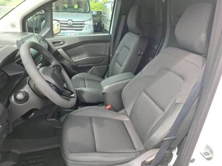 Renault Kangoo Van E-TECH EL FG TOLE L1 AC11 GSR2 ADVANCE - Image 10 (July 7, 2026)
