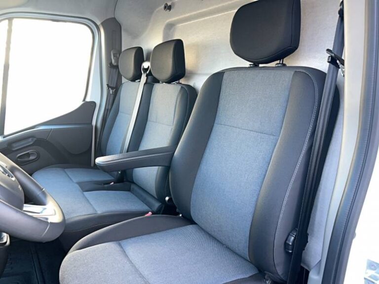 Renault Master FOURGON FGN TRAC F3500 BLUE DCI 135 CONFORT - Image 12 (July 7, 2026)