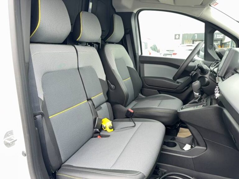 Renault Kangoo Van E-TECH ELECTRIQUE EV45 11KW EXTRA SESAME OUVRE TOI - Image 11 (July 7, 2026)