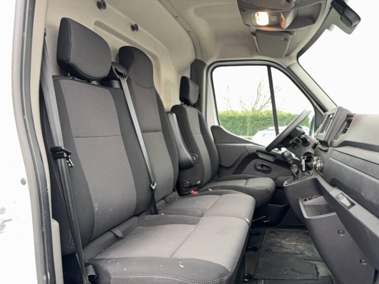 Renault Master FOURGON FGN TRAC F3300 BLUE DCI 135 GRAND CONFORT - Image 11 (July 7, 2026)