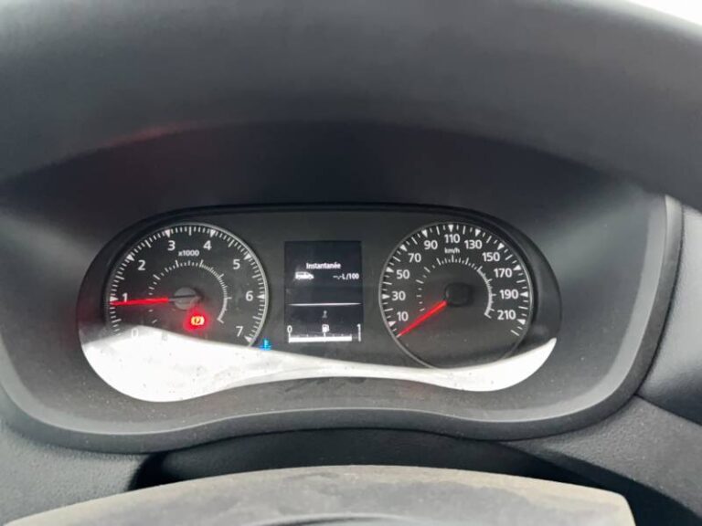 Renault Master FOURGON FGN TRAC F3300 BLUE DCI 135 GRAND CONFORT - Image 19 (July 7, 2026)