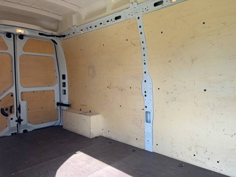 Renault Master FOURGON FGN TRAC F3500 BLUE DCI 135 CONFORT - Image 09 (July 7, 2026)