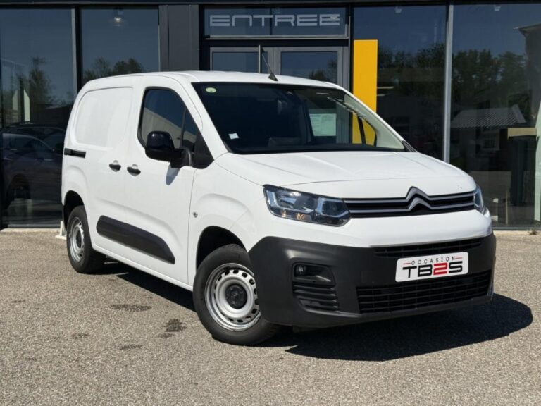 Citroën Berlingo III M 1000kg BlueHDi 100 S&S BVM Driver / 1ère main TVA récupérable Apple CarPlay - Image 01 (July 7, 2026)