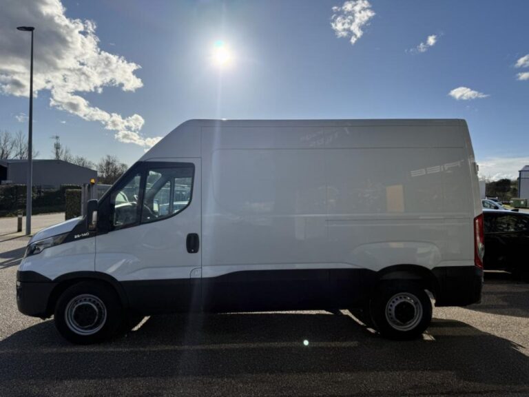 Iveco Daily 2.3 35S14 V11 H2 3520 - Image 07 (July 7, 2026)