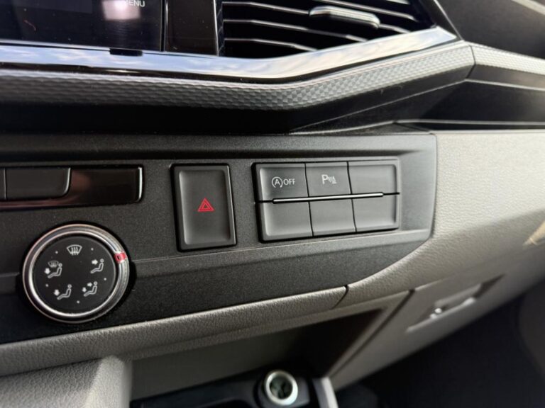 Volkswagen Transporter VI 2.0 TDi 150 Edition / 5 places 2ème main TVA Apple CarPlay sans fil - Image 15 (July 7, 2026)