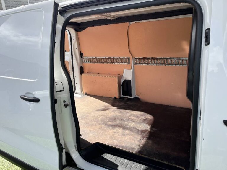 Citroën Jumpy III M 1.5 BLUEHDI 120CH S&S DRIVER - Image 10 (July 7, 2026)