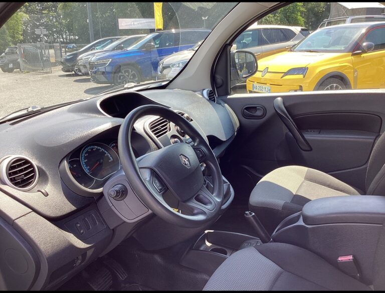 Renault Kangoo MAXI ZE GRAND CONFORT VOLUME - Image 10 (July 7, 2026)