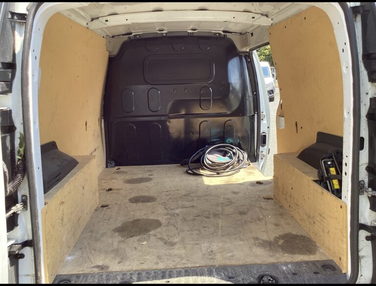 Renault Kangoo MAXI ZE GRAND CONFORT VOLUME - Image 07 (July 7, 2026)